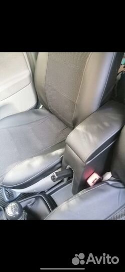 Подлокотник Лада Гранта/Калина