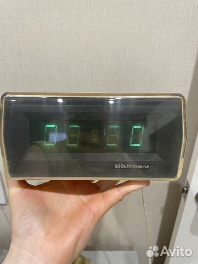 Часы электроника СССР, настольные