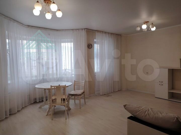 2-к. квартира, 61 м², 3/9 эт.