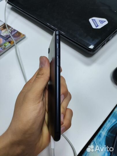 iPhone 7, 32 ГБ