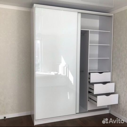 Шкафчик для ванной