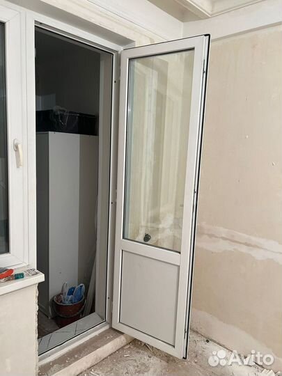 Дверь пластиковая