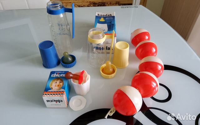 Бутылочки для кормления и соска в футляре новые