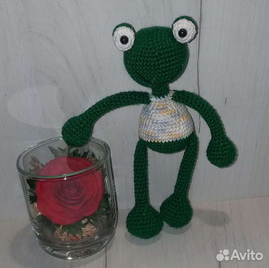 Игрушка лягушонок