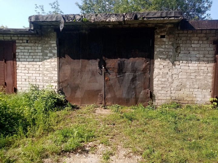 Гараж, > 30 м²