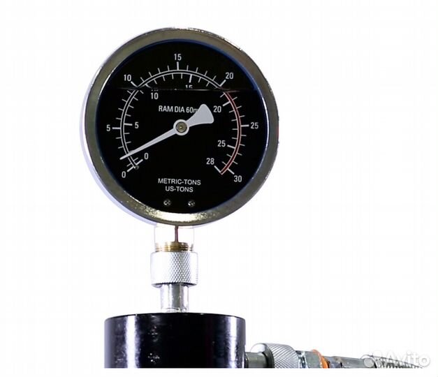 Пресс 20 т. с ручным приводом в автосервис