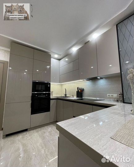 Кухонный гарнитур угловой