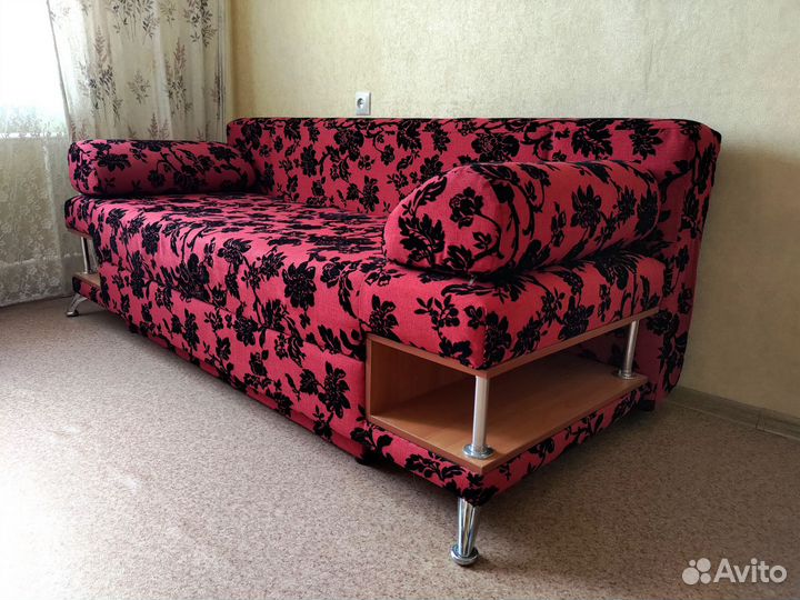 Диван