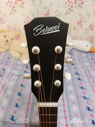 Гитара belucci с зимним чехлом