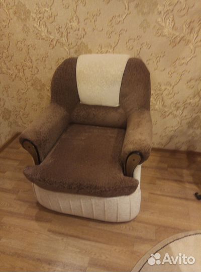 Угловой диван и кресло - кровать