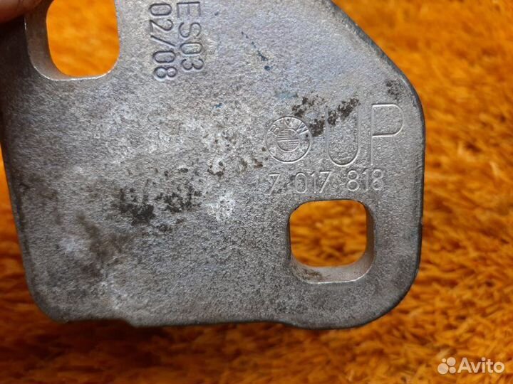 Петля двери передняя правая Bmw 7-Series E65