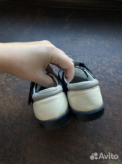 Ботинки кроссовки детские 25 размер
