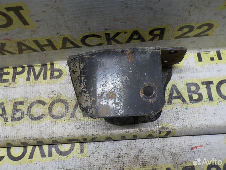 Кронштейн задней балки Renault Logan I 2005-2014