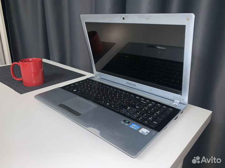 Игровой ноутбук Samsung i3, 8gb, SSD 500gb
