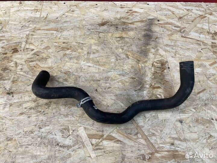 Верхний патрубок радиатора Nissan Terrano