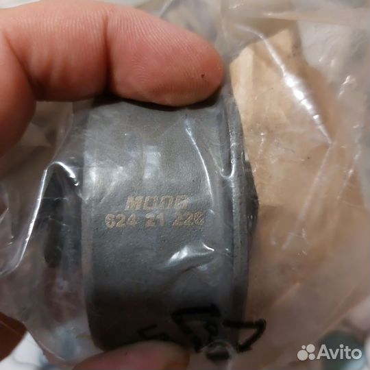 Сайлентблок перед рычага задние TO-SB-13910