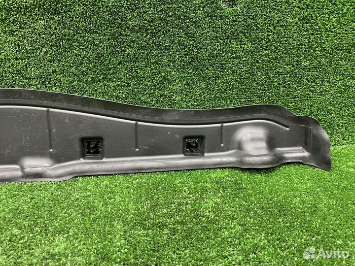 Уплотнитель крыла правый BMW G20