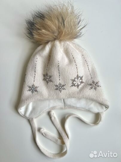 Комплект шапка и варежки для девочки