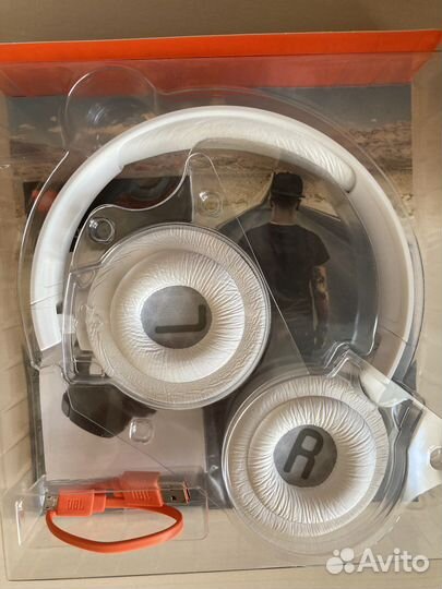 Беспроводные наушники jbl tune 500bt