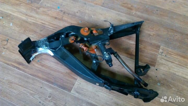 Педаль сцепления mazda bongo