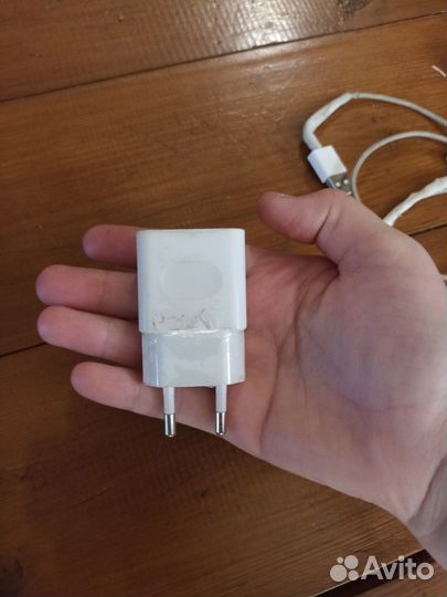 Продаю зарянку на Apple iPhone 4S в рабочем состоя