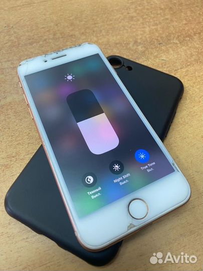 iPhone 8, 64 ГБ
