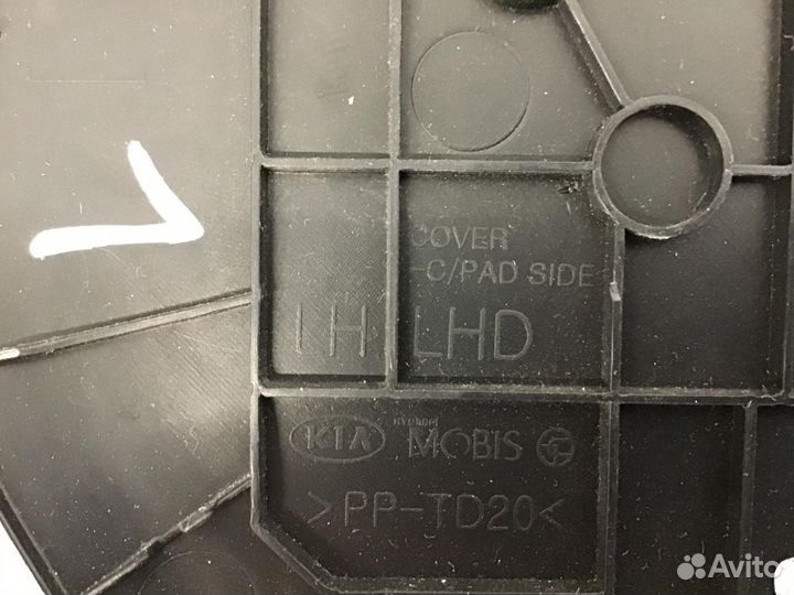 Накладка (кузов внутри) Kia Cerato 2018