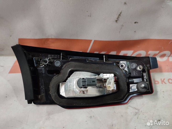 Фонарь задний внутренний правый Mazda CX-9