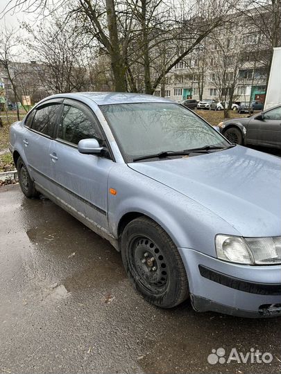 Volkswagen Passat 1.8 AT, 1999, 300 000 км