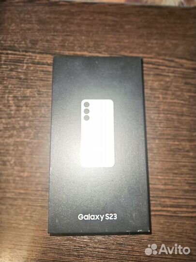 Samsung Galaxy S23, 8/128 ГБ