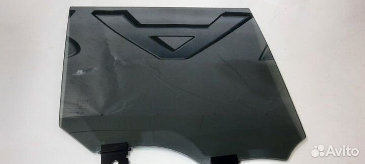 Стекло двери заднее правое Land Rover Range Rover