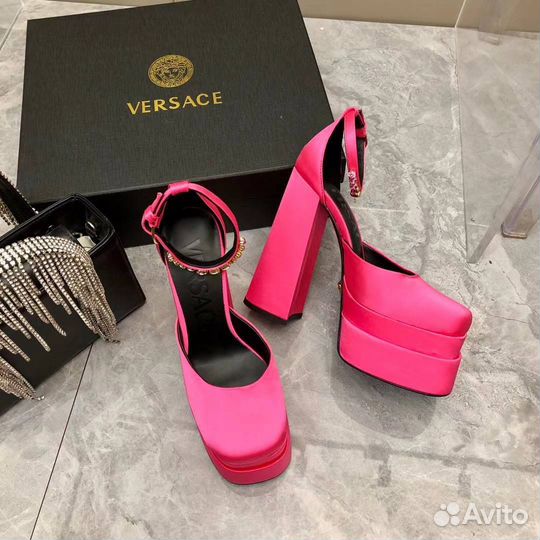 Туфли женские Versace