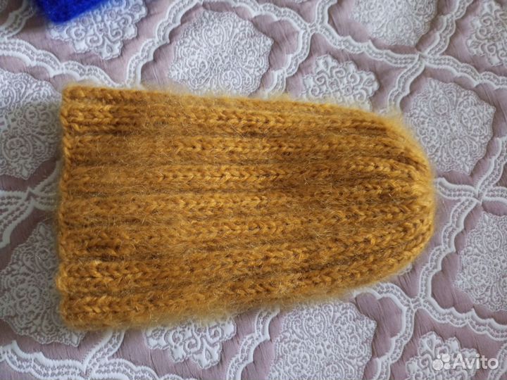 Шапка бини женская из махера в две нити