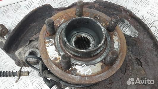 Ступица передняя правая land rover discovery 3 (FM