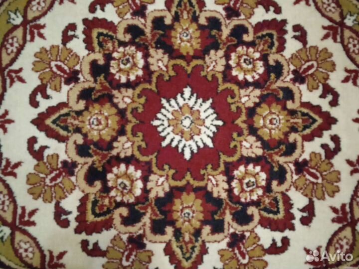 Ковер шерстяной