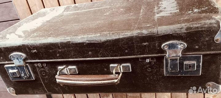 Чемодан старинный