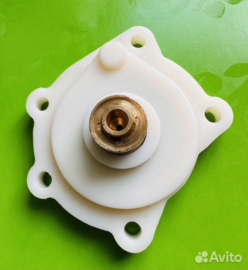 Крышка гидроблока Bosch WR-10#13 (8738710131)