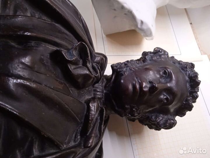 Бюсты Пушкина и Кирова