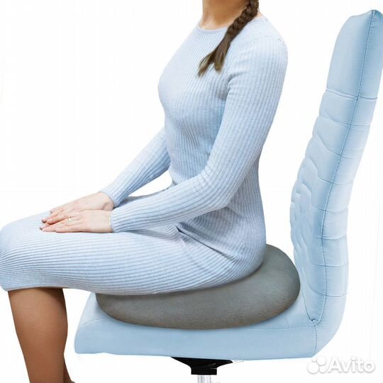 Подушка на стул с отверстием на сиденье