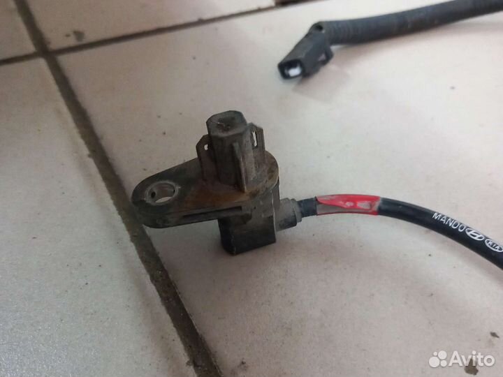 Датчик абс передний правый Kia Rio 3, Solaris 1