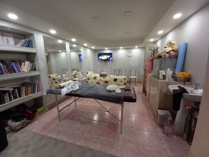 Комната 44 м² в 2-к., 1/16 эт.