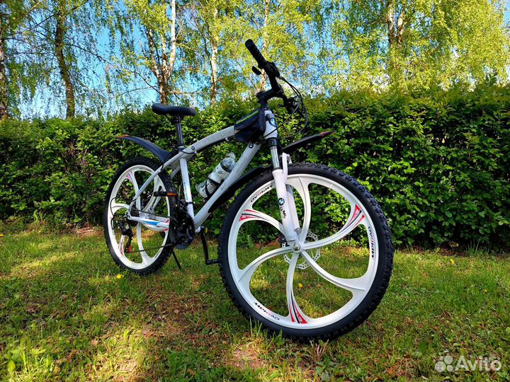 Велосипед бмв в максимальной комплектации