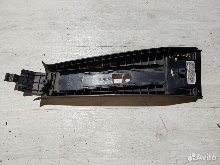 Обшивка стойки Geely Emgrand EC7