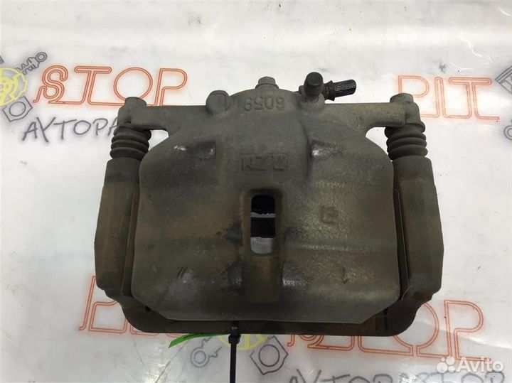 Суппорт передний левый Nissan Qashqai (J10) 2006