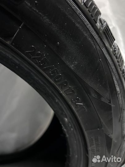 Corsa 2233 225/50 R17