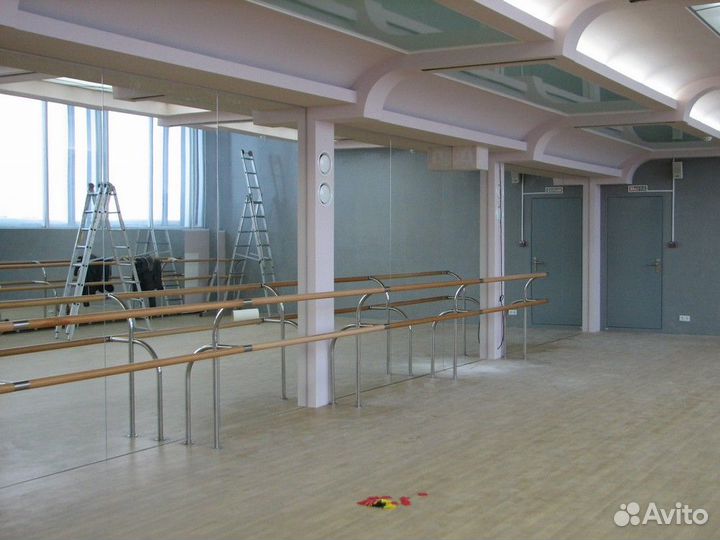 Монтаж зеркал и стекл