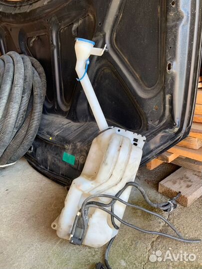 Бачок обывателя Nissan qashqai j10