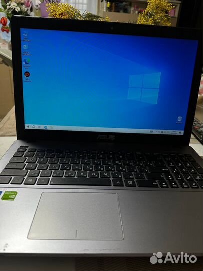 Ноутбук Asus x550c