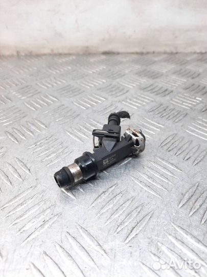 Форсунка Opel Zafira минивэн 1.6 Z16XEP 2006