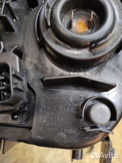 Фара правая галоген Honda CR-V 2